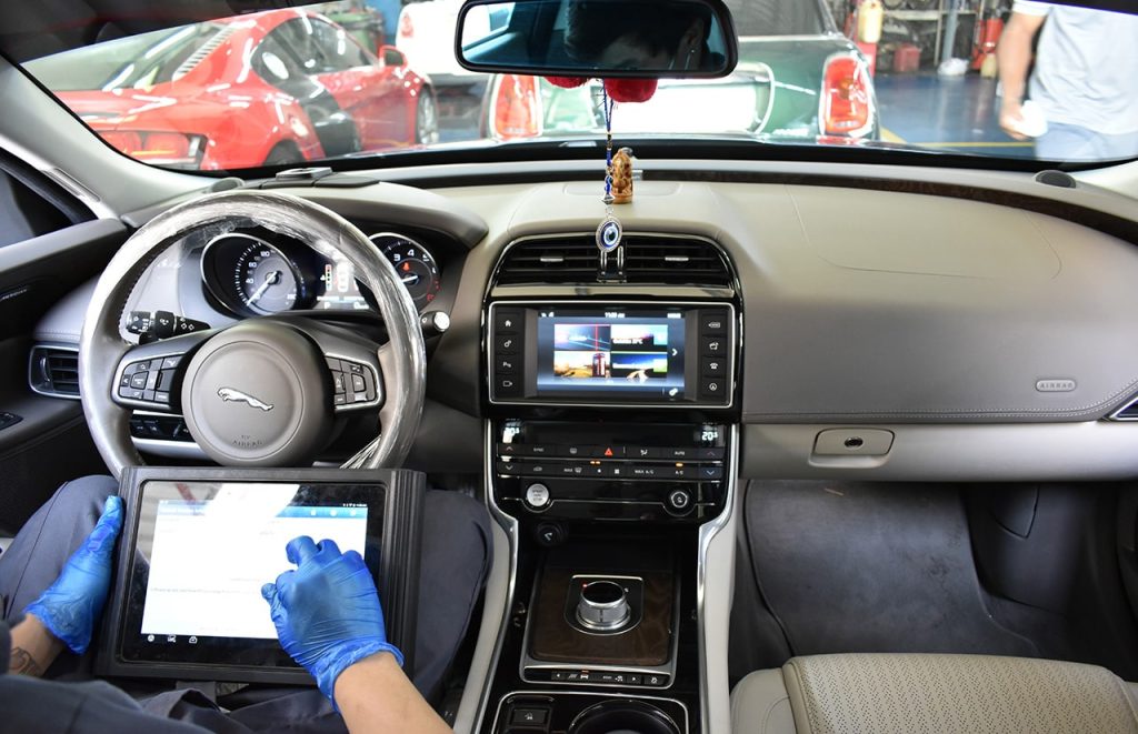 Jaguar Service Abu Dhabi & Jaguar Repair Abu Dhabi